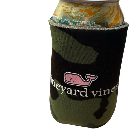 Vineyard Vines Coozie Fatigue Style Every Day Should Feel This Good 12 Oz Holder - Picture 2 of 3